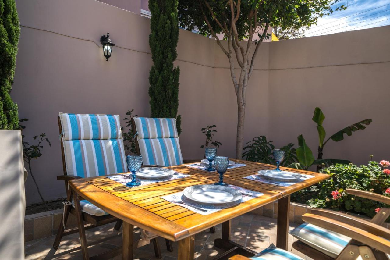 חאניה Iro City And Beach Boutique Homes מראה חיצוני תמונה