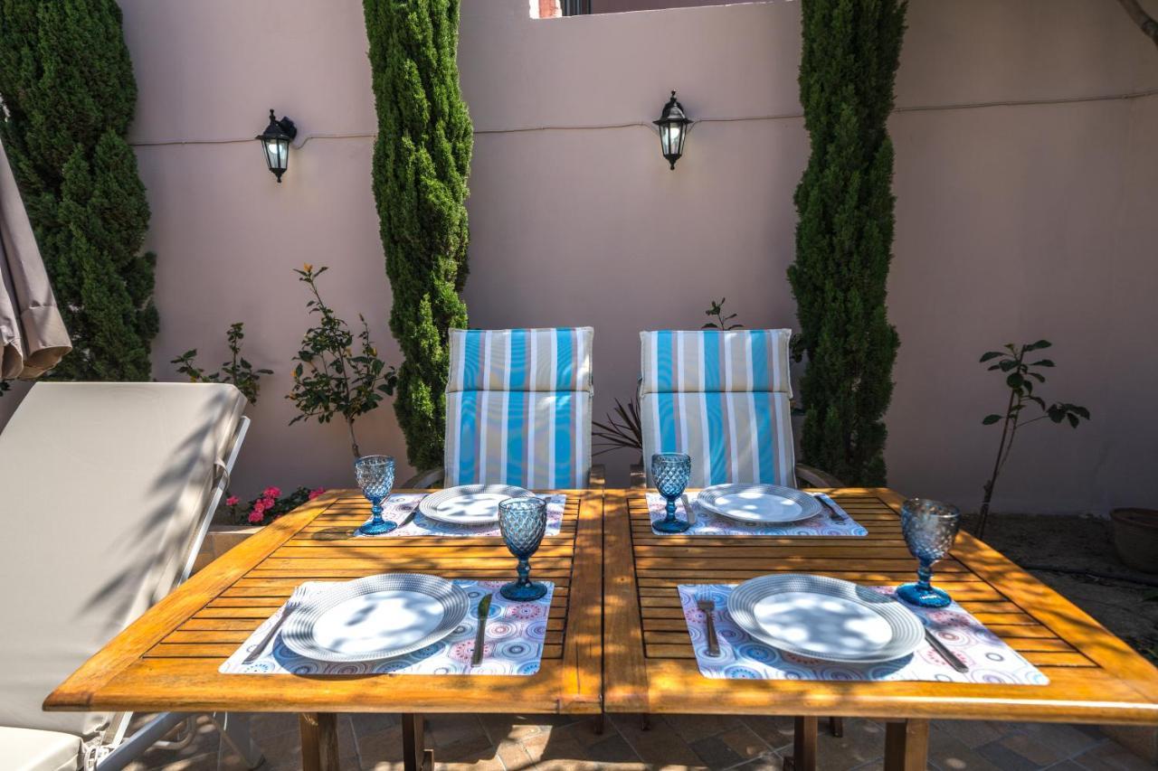 חאניה Iro City And Beach Boutique Homes מראה חיצוני תמונה